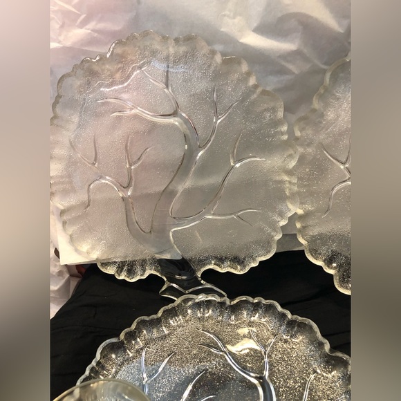 Hazel Atlas Tree of Life Luncheon Plate & Teacup Sets - Picture 5 of 11